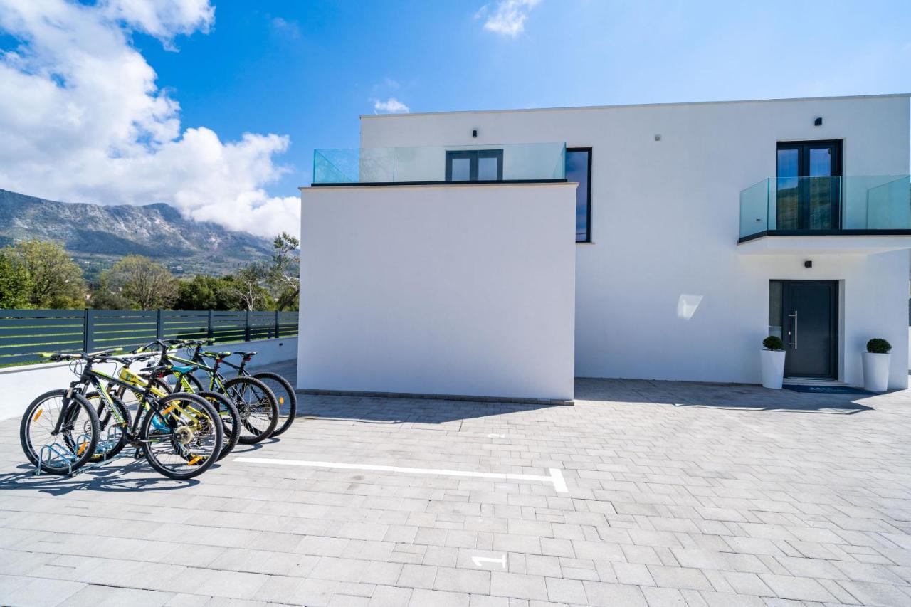 Villa Invigo - Brand New Private Pool Villa Mlini Exterior photo